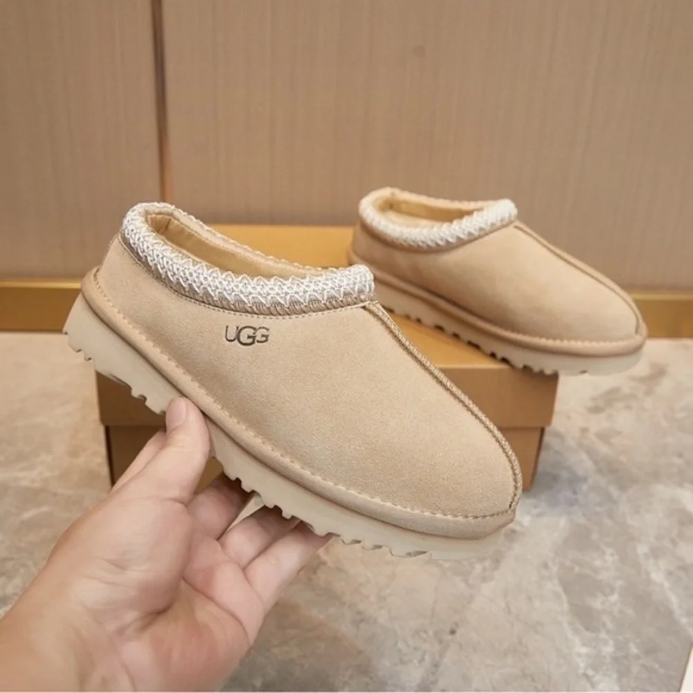 Brand New Women's Ugg Tasman Slip-Ons